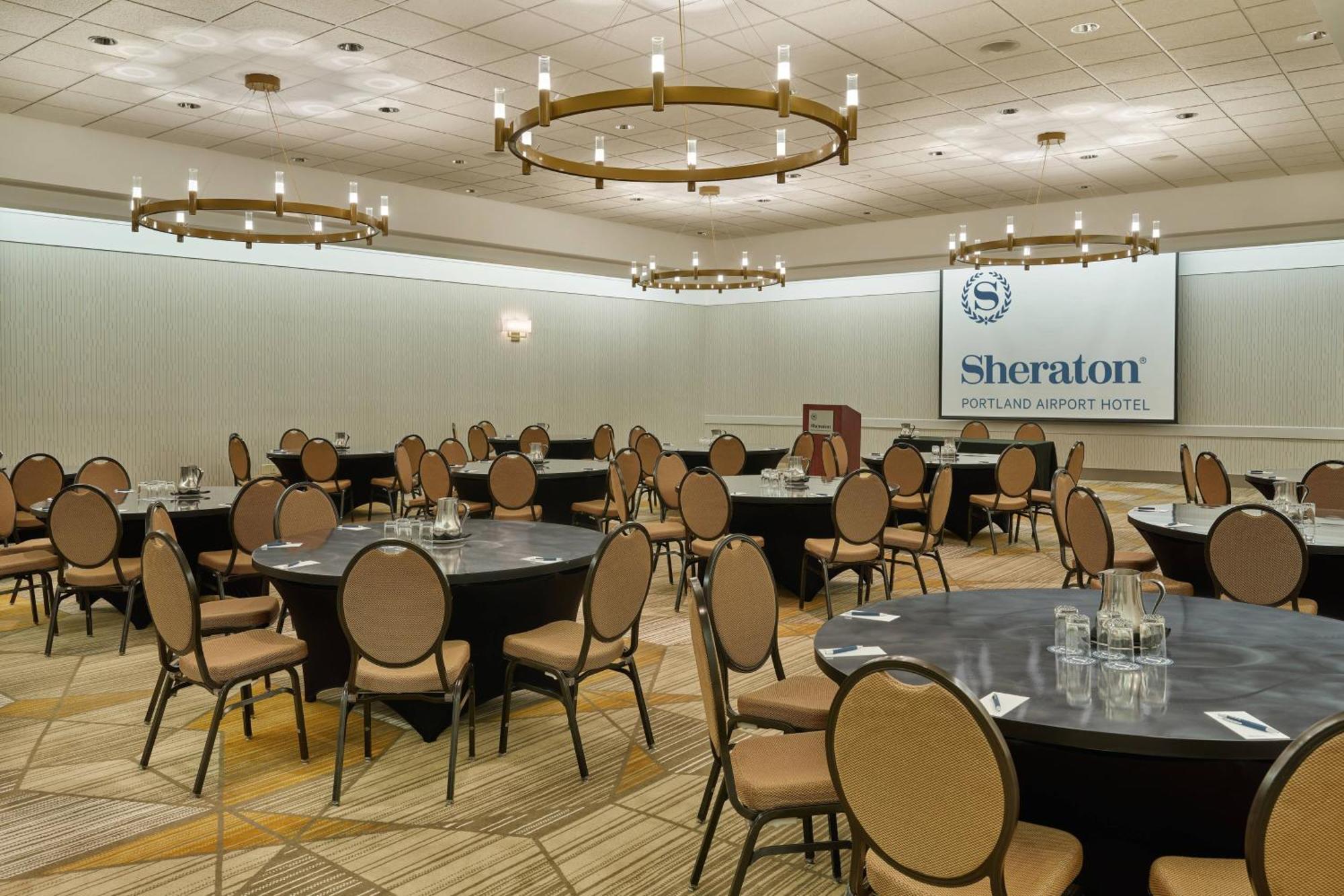 Sheraton Portland Airport Hotel Esterno foto