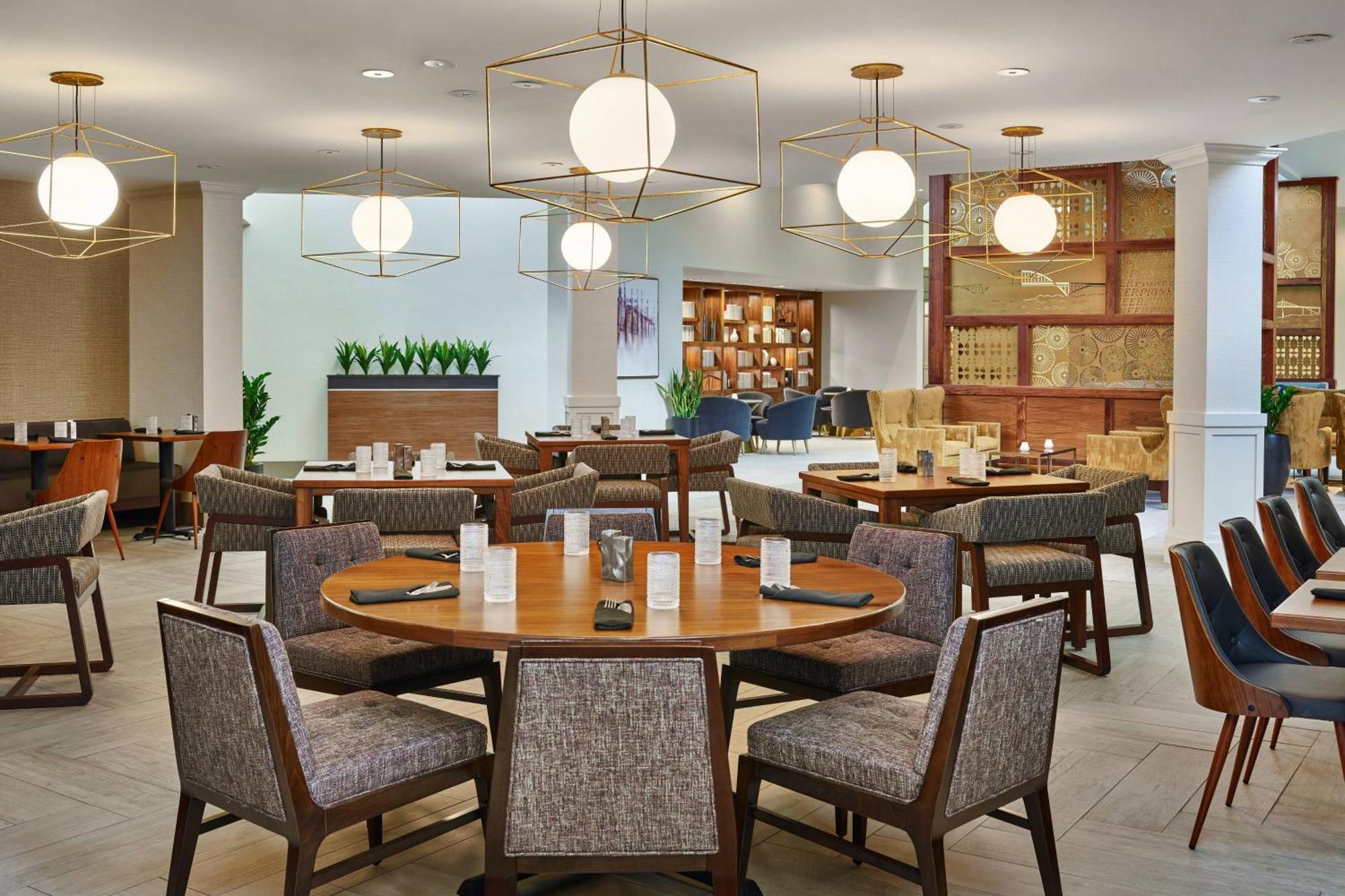 Sheraton Portland Airport Hotel Esterno foto