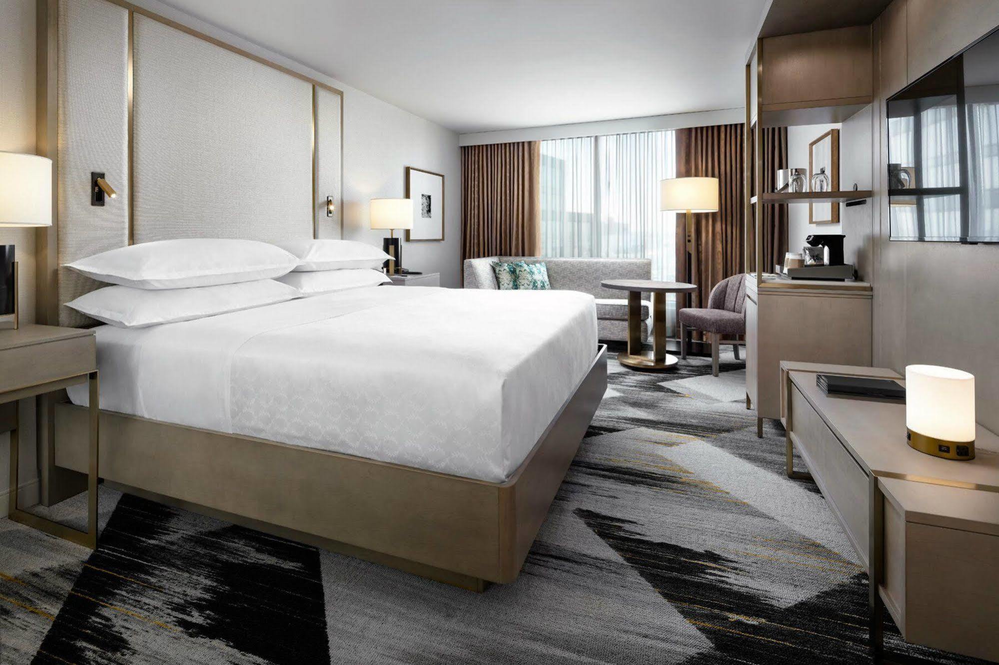 Sheraton Portland Airport Hotel Esterno foto